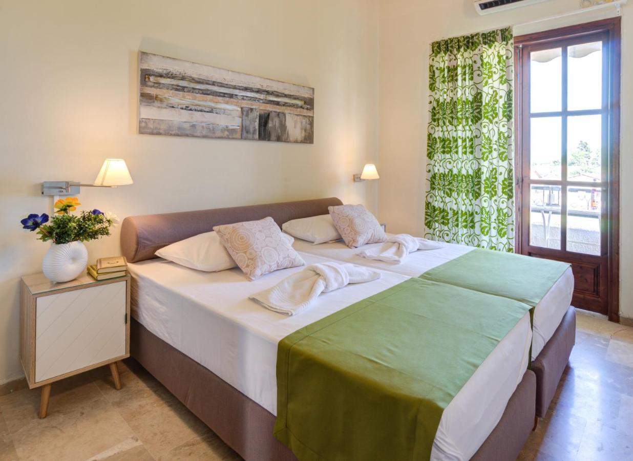 Chriselen Hotel Eleonas Exterior photo