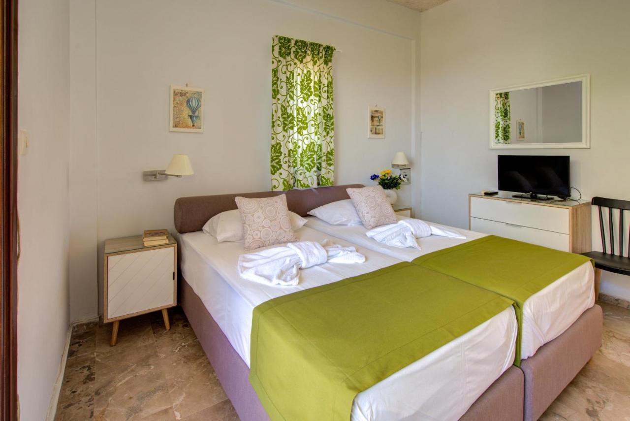 Chriselen Hotel Eleonas Exterior photo